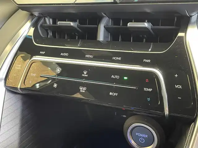トヨタ ハリアー ハイブリッド Z レザーパッケージ 岩手県 2021(令3)年 2.1万km プレシャスブラックパール ４WD/パノラミックビューモニター/JBLプレミアムサウンドシステム/寒冷地仕様/ヘッドアップディスプレイ/デジタルインナーミラー/トヨタセーフティセンス/プリクラッシュセーフティ/レーダークルーズコントロール/レーントレーシングアシスト/クリアランスソナー/オートハイビーム/パーキングサポートブレーキ/パワーシート/シートヒーター/シートベンチレーション/ステアリングヒーター/パワーバックドア/MTモード付きAT/オートブレーキホールド/純正ナビ/LEDヘッドライト/純正19インチアルミホイール