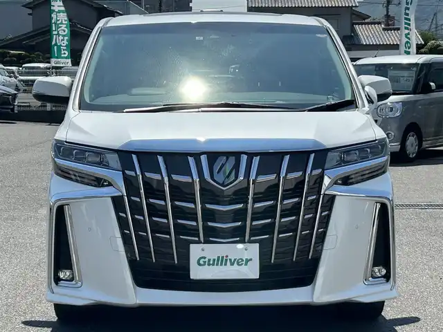 トヨタ アルファード S Cパッケージ 広島県 2021(令3)年 0.8万km ホワイトパールクリスタルシャイン ワンオーナー/サンルーフ/純正ナビ/「CD/DVD/Bluetooth/フルセグTV」/バックカメラ/ETC2.0/前後ドライブレコーダー/両側パワースライドドア/シートヒーター「D/N席」/エアシート「D/N席」/パワーシート「D席/N席/セカンドシート」/メモリシート「D席」/衝突被害軽減システム/レーダークルーズコントロール/コーナーセンサー/LEDヘッドライト/オートライト/オートマチックハイビーム/パーキングサポートブレーキ/ブラインドスポットモニター/リアクロストラフィックアラート/デジタルインナーミラー/電動パーキングシステム/電動ホールドシステム/フリップダウンモニター/ステアリングヒーター/プッシュスタート/保証書/取扱説明書