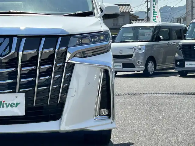 トヨタ アルファード S Cパッケージ 広島県 2021(令3)年 0.8万km ホワイトパールクリスタルシャイン ワンオーナー/サンルーフ/純正ナビ/「CD/DVD/Bluetooth/フルセグTV」/バックカメラ/ETC2.0/前後ドライブレコーダー/両側パワースライドドア/シートヒーター「D/N席」/エアシート「D/N席」/パワーシート「D席/N席/セカンドシート」/メモリシート「D席」/衝突被害軽減システム/レーダークルーズコントロール/コーナーセンサー/LEDヘッドライト/オートライト/オートマチックハイビーム/パーキングサポートブレーキ/ブラインドスポットモニター/リアクロストラフィックアラート/デジタルインナーミラー/電動パーキングシステム/電動ホールドシステム/フリップダウンモニター/ステアリングヒーター/プッシュスタート/保証書/取扱説明書