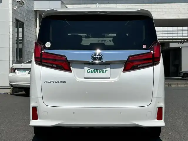 トヨタ アルファード S Cパッケージ 広島県 2021(令3)年 0.8万km ホワイトパールクリスタルシャイン ワンオーナー/サンルーフ/純正ナビ/「CD/DVD/Bluetooth/フルセグTV」/バックカメラ/ETC2.0/前後ドライブレコーダー/両側パワースライドドア/シートヒーター「D/N席」/エアシート「D/N席」/パワーシート「D席/N席/セカンドシート」/メモリシート「D席」/衝突被害軽減システム/レーダークルーズコントロール/コーナーセンサー/LEDヘッドライト/オートライト/オートマチックハイビーム/パーキングサポートブレーキ/ブラインドスポットモニター/リアクロストラフィックアラート/デジタルインナーミラー/電動パーキングシステム/電動ホールドシステム/フリップダウンモニター/ステアリングヒーター/プッシュスタート/保証書/取扱説明書