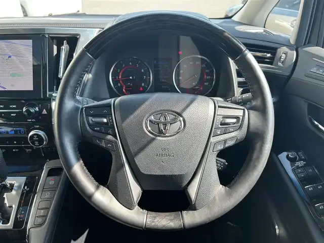 トヨタ アルファード S Cパッケージ 広島県 2021(令3)年 0.8万km ホワイトパールクリスタルシャイン ワンオーナー/サンルーフ/純正ナビ/「CD/DVD/Bluetooth/フルセグTV」/バックカメラ/ETC2.0/前後ドライブレコーダー/両側パワースライドドア/シートヒーター「D/N席」/エアシート「D/N席」/パワーシート「D席/N席/セカンドシート」/メモリシート「D席」/衝突被害軽減システム/レーダークルーズコントロール/コーナーセンサー/LEDヘッドライト/オートライト/オートマチックハイビーム/パーキングサポートブレーキ/ブラインドスポットモニター/リアクロストラフィックアラート/デジタルインナーミラー/電動パーキングシステム/電動ホールドシステム/フリップダウンモニター/ステアリングヒーター/プッシュスタート/保証書/取扱説明書