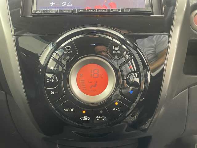 日産 ノート XVセレ +セーフ 大分県 2014(平26)年 6.2万km スーパーブラック 社外7インチメモリナビ/(CD/DVD/フルセグTV)/バックカメラ/スマートキー/プッシュスタート/電格ミラー/ウィンカーミラー/LEDヘッドライト/ヘッドライトレベライザー/ドアバイザー/フロアマット