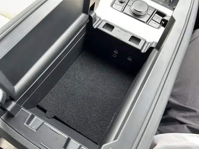 マツダ ＣＸ－６０ XD Lパッケージ 熊本県 2023(令5)年 3.6万km ジェットブラックマイカ ワンオーナー/純正ナビ/・AM/FM/USB/HDMI/BT/・AndroidAuto/AppleCarPlay/全周囲カメラ/・バック/フロント/サイド/i-ACTIVSENSE/・クルージング＆トラフィックサポート/・標識連動車速設定/・アダプティブLEDヘッドライト/・交通標識認識システム/・パーキングセンサー/・トラクションコントロールシステム/・オートマチックハイビーム/・ブラインドスポットモニター/レーダークルーズコントロール/前後コーナーセンサー/ヘッドアップディスプレイ/革巻きステアリング/・ステアリングリモコン/・ステアリングヒーター/・パドルシフト/レザーシート/・全席シートヒーター/・D/N席パワーシート/・D席シートメモリー/置くだけ充電/ETC/電動格納ミラー/・ウィンカーミラー/電動サイドブレーキ/・オートホールドボタン/ドアバイザー/トノカバー/純正フロアマット/純正アルミホイール/スマートキー