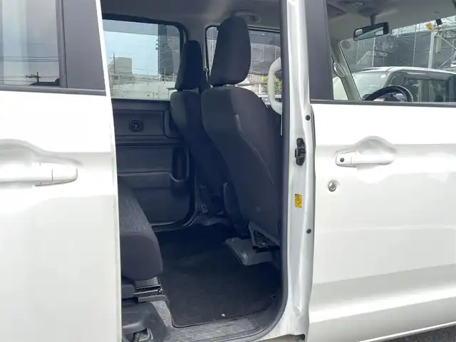 スズキ スペーシア HYBRID G 埼玉県 2018(平30)年 8.5万km ピュアホワイトP (株)IDOMが運営する【じしゃロン川越店】の自社ローン専用車両になります。/こちらは現金またはオートローンご利用時の価格です。/自社ローンご希望の方は別途その旨お申付け下さい/ワンオーナー　/社外ナビ　/ワンセグＴＶ　/ＥＴＣ　/両側スライドドア　/電動格納ミラー　/純正フロアマット　/スマートキー　/ドアバイザー　/スペアキー
