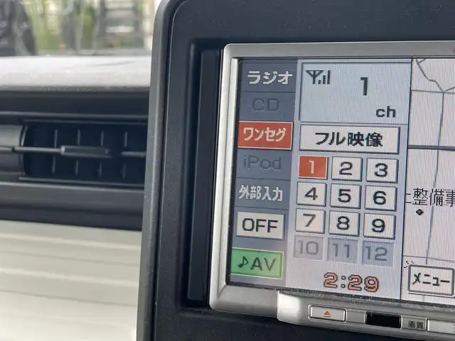 スズキ スペーシア HYBRID G 埼玉県 2018(平30)年 8.5万km ピュアホワイトP (株)IDOMが運営する【じしゃロン川越店】の自社ローン専用車両になります。/こちらは現金またはオートローンご利用時の価格です。/自社ローンご希望の方は別途その旨お申付け下さい/ワンオーナー　/社外ナビ　/ワンセグＴＶ　/ＥＴＣ　/両側スライドドア　/電動格納ミラー　/純正フロアマット　/スマートキー　/ドアバイザー　/スペアキー