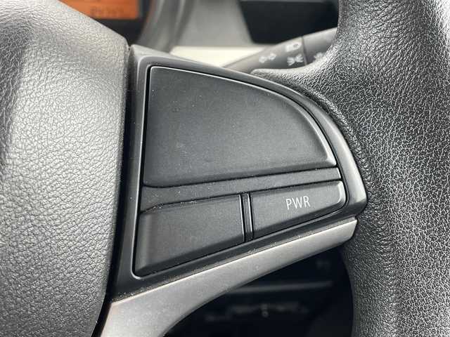 スズキ スペーシア HYBRID G 埼玉県 2018(平30)年 8.5万km ピュアホワイトP (株)IDOMが運営する【じしゃロン川越店】の自社ローン専用車両になります。/こちらは現金またはオートローンご利用時の価格です。/自社ローンご希望の方は別途その旨お申付け下さい/ワンオーナー　/社外ナビ　/ワンセグＴＶ　/ＥＴＣ　/両側スライドドア　/電動格納ミラー　/純正フロアマット　/スマートキー　/ドアバイザー　/スペアキー