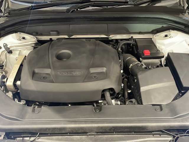 ボルボ ＸＣ６０ T5 AWD インスクリプション 新潟県 2018(平30)年 4.5万km クリスタルホワイトP インテリセーフ/純正HDDナビ/(CD/DVD/Bluetooth/USB/フルセグTV)/360度カメラ/ETC/ドライブレコーダー/アダプティブクルーズコントロール/ブラインドスポットアシスト/プリクラッシュブレーキ/レーンキープアシスト/ブラウンレザーシート /シートベンチレーション/シートヒーター /ステアリングヒーター/メモリ付きパワーシート/パワーバックドア/純正19インチアルミホイール/LEDヘッドライト