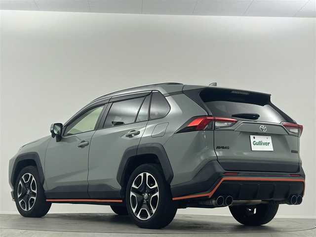 トヨタ ＲＡＶ４ アドベンチャー 埼玉県 2020(令2)年 5.7万km アーバンカーキ 純正ナビ 液晶ミラー BSM ドラレコ ETC　レーダークルーズコントロール　レーンアシスト　衝突被害軽減システム　オートハイビーム　パワーシート　前後コーナーセンサー　バックカメラ