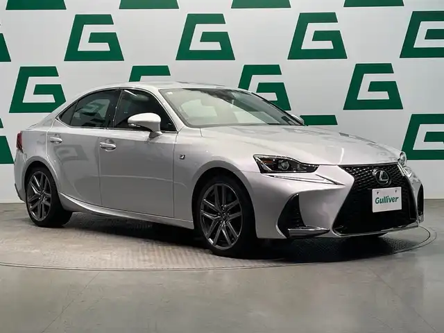 レクサス ＩＳ 200t Fスポーツ 鹿児島県 2017(平29)年 5.4万km プラチナムシルバーメタリック 禁煙車/純正ナビ（フルセグ/AM・FM/CD・DVD/SD/MSV/BT）/社外デジタルインナーミラー/ビルトインETC2.0/テレビキャンセラー/プリクラッシュセーフティ/レーンディパーチャーアラート/レーダークルーズコントロール/DN席シートヒーター/DN席パワーシート/純正フロアマット/純正18インチAW/パドルシフト/革巻きステアリング/ステアリングリモコン/プッシュスタート/スマートキー