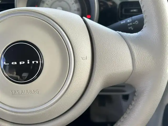 スズキ ラパン モード 福岡県 2021(令3)年 3.6万km フィズブルーパールメタリック/ホワイト 2トーンルーフ ・ディスプレイオーディオ（AM/FM/DISC/Bluetooth/USB/iPod/AUX/AV）/・衝突被害軽減システム/・クリアランスソナー/・横滑り防止装置/・レーンキープアシスト/・LEDヘッドライト/・電動格納ミラー/・ステアリングスイッチ/・D/N席シートヒーター/・スマートキー/・スペアキー1本/・純正ドアバイザー/・純正フロアマット/・純正スチール