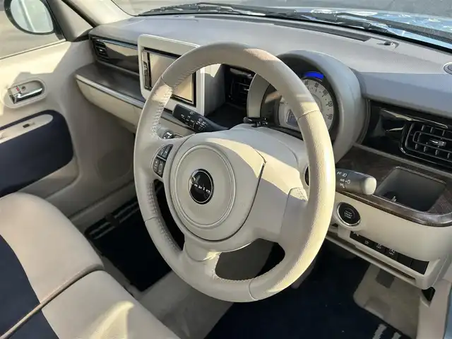 スズキ ラパン モード 福岡県 2021(令3)年 3.6万km フィズブルーパールメタリック/ホワイト 2トーンルーフ ・ディスプレイオーディオ（AM/FM/DISC/Bluetooth/USB/iPod/AUX/AV）/・衝突被害軽減システム/・クリアランスソナー/・横滑り防止装置/・レーンキープアシスト/・LEDヘッドライト/・電動格納ミラー/・ステアリングスイッチ/・D/N席シートヒーター/・スマートキー/・スペアキー1本/・純正ドアバイザー/・純正フロアマット/・純正スチール