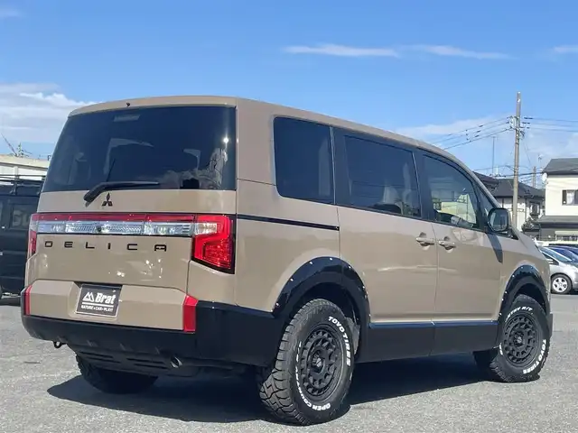 三菱 デリカＤ：５ G パワーパッケージ 千葉県 2022(令4)年 3.1万km 茶 AIS検査済み/【2508013513】社外パーツ取り付け済み/全塗装　/ＪＡＯＳフロントグリル／オーバーフェンダー　（社外）/ＴＯＹＯオープンカントリーＲ／Ｔ新品タイヤ　（社外）/ＷＥＤＳマッドヴァンスＸ新品アルミ　（社外）/ボンネットエンブレム　/純正10.1インチナビ　/全方位カメラ　/オートサイドステップ/両側パワースライドドア/パワーバックドア/前席シートヒーター/ステアリングヒーター/パドルシフト