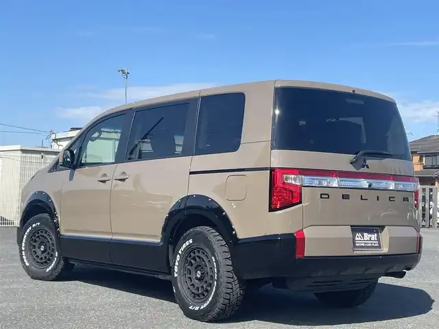 三菱 デリカＤ：５ G パワーパッケージ 千葉県 2022(令4)年 3.1万km 茶 AIS検査済み/【2508013513】社外パーツ取り付け済み/全塗装　/ＪＡＯＳフロントグリル／オーバーフェンダー　（社外）/ＴＯＹＯオープンカントリーＲ／Ｔ新品タイヤ　（社外）/ＷＥＤＳマッドヴァンスＸ新品アルミ　（社外）/ボンネットエンブレム　/純正10.1インチナビ　/全方位カメラ　/オートサイドステップ/両側パワースライドドア/パワーバックドア/前席シートヒーター/ステアリングヒーター/パドルシフト