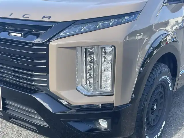 三菱 デリカＤ：５ G パワーパッケージ 千葉県 2022(令4)年 3.1万km 茶 AIS検査済み/【2508013513】社外パーツ取り付け済み/全塗装　/ＪＡＯＳフロントグリル／オーバーフェンダー　（社外）/ＴＯＹＯオープンカントリーＲ／Ｔ新品タイヤ　（社外）/ＷＥＤＳマッドヴァンスＸ新品アルミ　（社外）/ボンネットエンブレム　/純正10.1インチナビ　/全方位カメラ　/オートサイドステップ/両側パワースライドドア/パワーバックドア/前席シートヒーター/ステアリングヒーター/パドルシフト