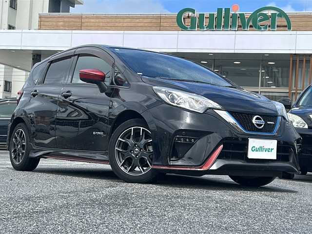 日産 ノート e－パワー ニスモ 沖縄県 2018(平30)年 3.3万km スーパーブラック 純正ナビ・TV・Bluetooth・CD・DVD/全方位カメラ/ETC/ドライブレコーダー/オートライト/純正アルミ/LEDヘッドライト/衝突軽減システム/フォグランプ/ウィンカーミラー/デジタルインナーミラー/スマートキー