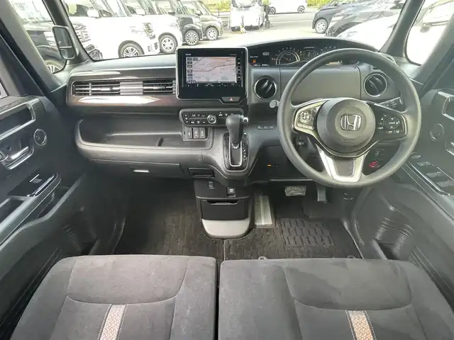 ホンダ Ｎ ＢＯＸ G L ホンダセンシング 福岡県 2018(平30)年 10万km シャイニンググレーM (株)IDOMが運営する【じしゃロン八幡西店】の自社ローン専用車両になります。こちらは現金またはオートローンご利用時の価格です。自社ローンご希望の方は別途その旨お申付け下さい/ホンダセンシング/純正ナビ VXM-184VFi/TV/CD/DVD/BT/バックカメラ/パワースライドドア/クルーズコントロール/ETC