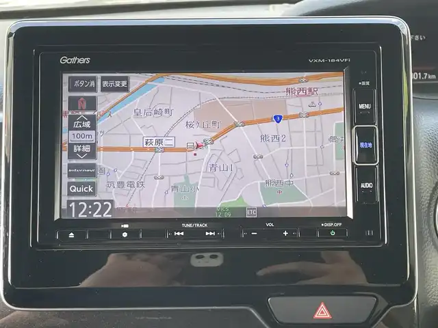ホンダ Ｎ ＢＯＸ G L ホンダセンシング 福岡県 2018(平30)年 10万km シャイニンググレーM (株)IDOMが運営する【じしゃロン八幡西店】の自社ローン専用車両になります。こちらは現金またはオートローンご利用時の価格です。自社ローンご希望の方は別途その旨お申付け下さい/ホンダセンシング/純正ナビ VXM-184VFi/TV/CD/DVD/BT/バックカメラ/パワースライドドア/クルーズコントロール/ETC