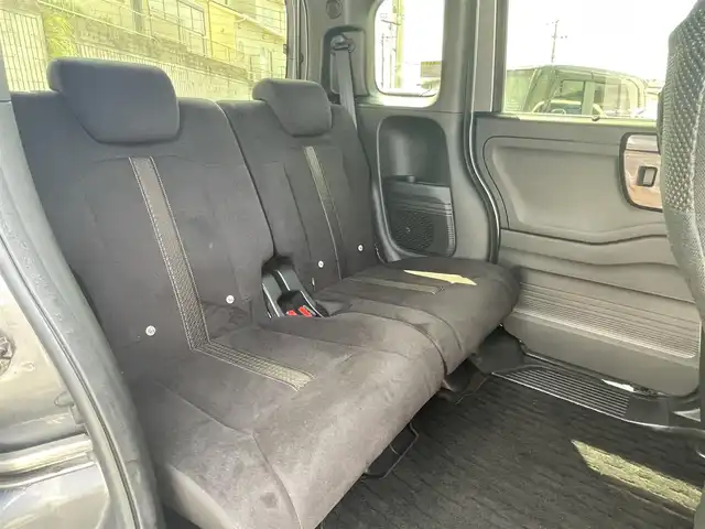 ホンダ Ｎ ＢＯＸ G L ホンダセンシング 福岡県 2018(平30)年 10万km シャイニンググレーM (株)IDOMが運営する【じしゃロン八幡西店】の自社ローン専用車両になります。こちらは現金またはオートローンご利用時の価格です。自社ローンご希望の方は別途その旨お申付け下さい/ホンダセンシング/純正ナビ VXM-184VFi/TV/CD/DVD/BT/バックカメラ/パワースライドドア/クルーズコントロール/ETC
