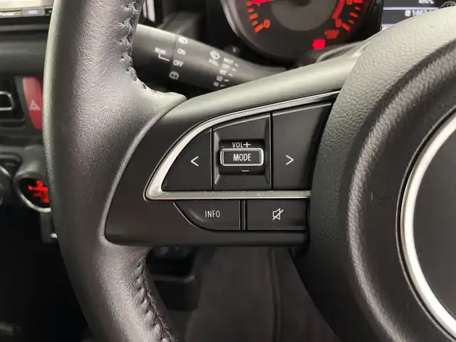 スズキ ジムニー XC 鹿児島県 2018(平30)年 2.2万km ブリスクブルーM 純正8インチナビ/(BT/CD/DVD/AM/FM/フルセグTV)/クルーズコントロール/前席シートヒーター/ターボ/オートマチックハイビーム/ダウンヒルアシストコントロール/スペアキー/4WD/純正LEDヘッドライト/純正フロアマット/純正16インチアルミホイール/ETC