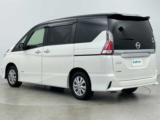 日産 セレナ ハイウェイスターVセレクションⅡ 道央・札幌 2019(令1)年 6.9万km ブリリアントホワイトパール 2トーン ・４WD/・純正ナビ(TV&BT&CD&DVD)/・寒冷地仕様/・車線逸脱警報/・車線逸脱防止支援システム/・純正フリップダウンモニター/・TVキャンセラー/・純正デジタルインナーミラー/・両側パワースライドドア/・バックカメラ/・サイドカメラ/・全方位カメラ/・ハンズフリースライドドア/・純正ドラレコ/・純正ビルトインETC/・LEDヘッドライト/・ドアミラーヒーター/・プッシュスタート/・スマートキー