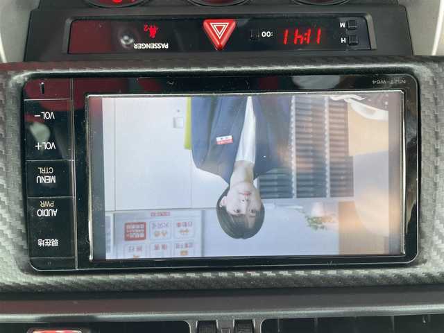 トヨタ ８６ GT リミテッド 茨城県 2015(平27)年 4.5万km ピュアレッド 純正SDナビ/・Bluetooth/フルセグTV/DVD/CD/パドルシフト/クルーズコントロール追従無し/バックカメラ/純正フロアマット/ハーフレザーシート/シートヒーターD+N席/リアガラス　エアロ装着（メーカ　TRD）/純正17インチAW/スタッドレスタイヤ/コーナーセンサー前後/LEDオートヘッドライト/フォグランプ/スポーツモード/スノーモード/Wエアバック/カーテンエアバック/冷房AAC/スマートキー/スペアキー1本