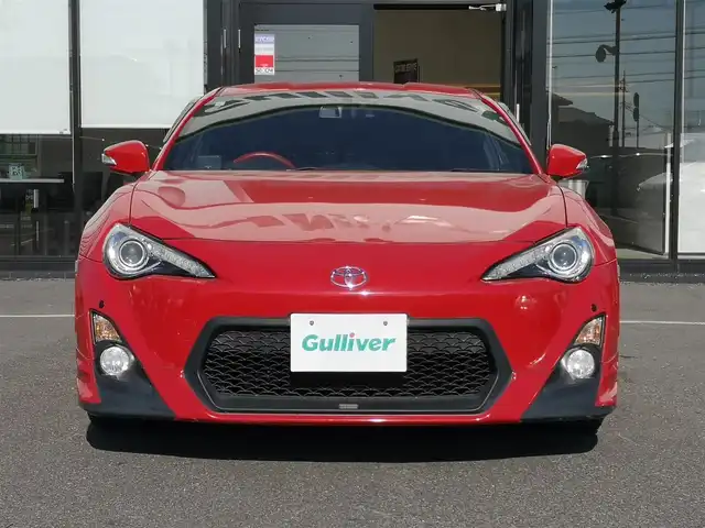 トヨタ ８６ GT リミテッド 茨城県 2015(平27)年 4.5万km ピュアレッド 純正ナビ/【AM・FM・CD・DVD・SD・TV・BT・DS・USB・VTR】/シートヒーター/TRDエアロパーツ/TRDマフラー/TRDリアデュフューザー/TRDリアウィンドウルーバー/フロントフェンダーフィン/パドルシフト/クルーズコントロール/ETC/バックカメラ/純正フロアマット/ハーフレザーシート/純正17インチAW/コーナーセンサー前後/オートライト/キセノンライト/Fフォグ