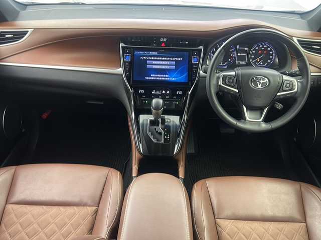 トヨタ ハリアー プレミアム 大阪府 2019(平31)年 4.7万km ホワイトパールクリスタルシャイン 社外10インチナビ(ALPINE/EX10Z)/・フルセグTV/・Bluetooth/・CD/DVD/・USB接続/モデリスタエアロ/トヨタセーフティセンス/・プリクラッシュセーフティー/・パーキングサポートブレーキ/・レーダークルーズコントロール/・nanoe/茶革シート/前席パワーシート/バックカメラ/LEDヘッドライト/保証書/取扱説明書/点検記録簿