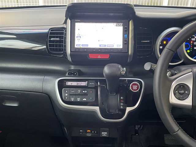 ホンダ Ｎ ＢＯＸ G ターボ Lパッケージ 愛知県 2017(平29)年 5.8万km プレミアムホワイトパールⅡ /禁煙/ワンオーナー//純正ナビ/BT/TV/CD//バックカメラ/ETC//両側パワースライドドア//革巻きステア/ステアスイッチ/パドルシフト//リアロールサンシェード//ハーフレザーシート//クルーズコントロール//横滑り防止//純正15インチAW//プッシュスタート/スマートキー//HIDオートライト/LEDフォグ/LEDルームランプ//オートリトラウィンカーミラー//純正フロアマット//純正ドアバイザー//保証書//取扱説明書//スペアスマートキー有り