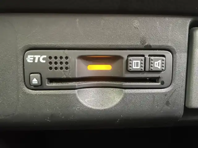 ホンダ Ｎ ＢＯＸ カスタム G Lパッケージ 鹿児島県 2017(平29)年 4.7万km プレミアムホワイトパールⅡ 純正ディスプレイ付きCDオーディオ/ワンセグ/CD/AM/FM/バックカメラ/シティブレーキアクティブシステム/両側パワースライドドア/ETC/オートライト/HIDヘッドライト/純正14インチアルミホイール/純正ラバーマット/ドアバイザー