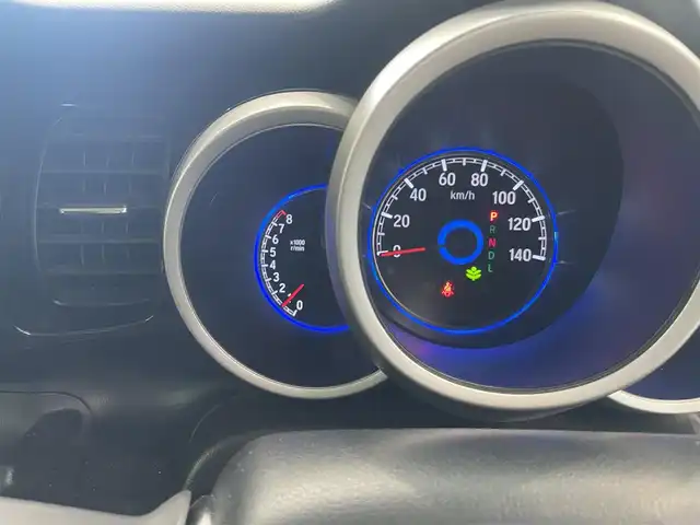 ホンダ Ｎ ＢＯＸ カスタム G Lパッケージ 鹿児島県 2017(平29)年 4.7万km プレミアムホワイトパールⅡ 純正ディスプレイ付きCDオーディオ/ワンセグ/CD/AM/FM/バックカメラ/シティブレーキアクティブシステム/両側パワースライドドア/ETC/オートライト/HIDヘッドライト/純正14インチアルミホイール/純正ラバーマット/ドアバイザー