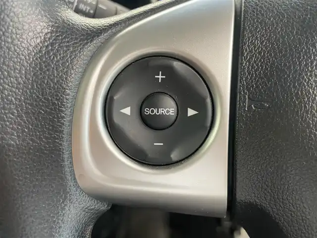 ホンダ Ｎ ＢＯＸ カスタム G Lパッケージ 鹿児島県 2017(平29)年 4.7万km プレミアムホワイトパールⅡ 純正ディスプレイ付きCDオーディオ/ワンセグ/CD/AM/FM/バックカメラ/シティブレーキアクティブシステム/両側パワースライドドア/ETC/オートライト/HIDヘッドライト/純正14インチアルミホイール/純正ラバーマット/ドアバイザー