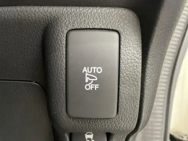 ホンダ Ｎ ＢＯＸ カスタム G Lパッケージ 鹿児島県 2017(平29)年 4.7万km プレミアムホワイトパールⅡ 純正ディスプレイ付きCDオーディオ/ワンセグ/CD/AM/FM/バックカメラ/シティブレーキアクティブシステム/両側パワースライドドア/ETC/オートライト/HIDヘッドライト/純正14インチアルミホイール/純正ラバーマット/ドアバイザー