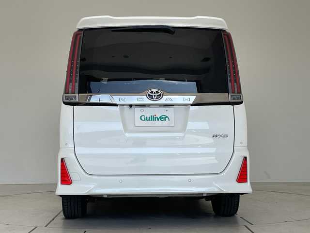 トヨタ ノア Si ダブルバイビーⅢ 愛知県 2021(令3)年 6.5万km ホワイトパールクリスタルシャイン トヨタセーフティセンス/純正9型ナビ/12型フリップダウンモニター/両側パワースライドドア/バックカメラ/コーナーセンサー/純正アルミホイール/ＥＴＣ/LEDヘッドライト/リアオートエアコン/レーンキープアシスト/ドライブレコーダー/衝突軽減システム/フルセグ/CD DVD/Bluetooth/ステアリングスイッチ/スマートキー/プッシュスタート