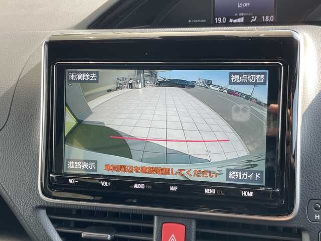 トヨタ ノア Si ダブルバイビーⅢ 愛知県 2021(令3)年 6.5万km ホワイトパールクリスタルシャイン トヨタセーフティセンス/純正9型ナビ/12型フリップダウンモニター/両側パワースライドドア/バックカメラ/コーナーセンサー/純正アルミホイール/ＥＴＣ/LEDヘッドライト/リアオートエアコン/レーンキープアシスト/ドライブレコーダー/衝突軽減システム/フルセグ/CD DVD/Bluetooth/ステアリングスイッチ/スマートキー/プッシュスタート