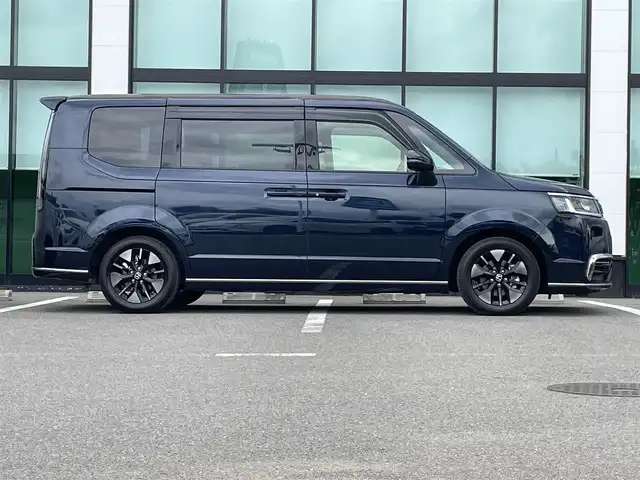 ホンダ ステップワゴン スパーダ eHEV 和歌山県 2024(令6)年 0.6万km ミッドナイトブルービームM 純正11.4インチナビ/バックカメラ/フルセグTV/衝突軽減ブレーキ/ブラインドスポットモニター/レーダークルコン/前後コーナーセンサー/オートライト/横滑り防止/ビルトインETC/両側パワスラ/シートヒーター/電動リアゲート/パドルシフト/ステリモ/オートホールド/LEDヘッドライト/フォグランプ/オットマン/後席サンシェード