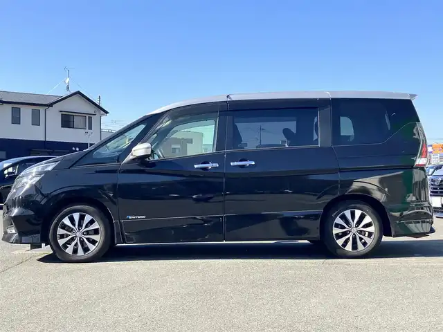 日産 セレナ ハイウェイスター G プロパイロットED 静岡県 2017(平29)年 6.3万km ダイヤモンドブラック 2トーン 純正９型ナビ（CD/DVD/BT/フルセグ）/バックカメラ/純正後席モニター/プロパイロット/エンジンスタートボタン/パワーステアリング/パワーウィンドウ/アイドリングストップ/スマートキー/スペアキー1本/Wオートエアコン/レーダークルーズコントロール/USB入力端子/ETC/三列シート/ドライブレコーダー/ウォークスルー/純正フロアマット/布シート/純正フロアマット/両側パワースライドドア/純正アルミホイール/ABS/横滑り防止装置/コーナーセンサー前後/レーンキープアシスト/オートライト/LEDヘッドライト/W+サイドエアバッグ/衝突軽減システム/エンジンチェックランプ点灯