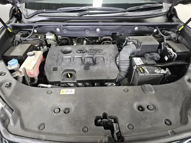 トヨタ ハリアー プレミアム アドバンスドP 香川県 2017(平29)年 3.3万km ブラキッシュレッドマイカ ムーンルーフ/革シートセット/純正8型ナビ/フルセグTV/JBLプレミアムサウンドシステム/パワーバックドア/パノラミックビューモニター/ビルトインETC/レーダークルーズコントロール/クリアランスソナー/衝突被害軽減ブレーキ/車線逸脱警報/LEDヘッドランプ/オートライト/木目調/革巻きコンビステアリング/ブラック革シート/前席パワーシート/シートヒーター/運転席ポジションメモリー/純正18インチアルミホイール/スマートキー/プッシュエンジンスタート/禁煙車