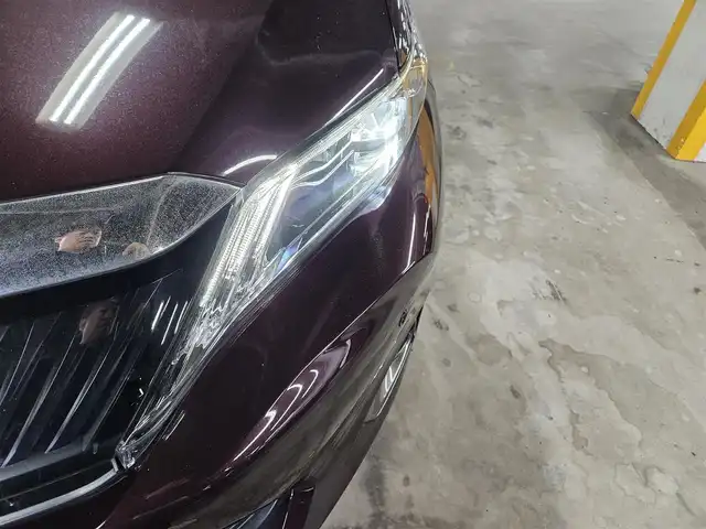 トヨタ ハリアー プレミアム アドバンスドP 香川県 2017(平29)年 3.3万km ブラキッシュレッドマイカ ムーンルーフ/革シートセット/純正8型ナビ/フルセグTV/JBLプレミアムサウンドシステム/パワーバックドア/パノラミックビューモニター/ビルトインETC/レーダークルーズコントロール/クリアランスソナー/衝突被害軽減ブレーキ/車線逸脱警報/LEDヘッドランプ/オートライト/木目調/革巻きコンビステアリング/ブラック革シート/前席パワーシート/シートヒーター/運転席ポジションメモリー/純正18インチアルミホイール/スマートキー/プッシュエンジンスタート/禁煙車