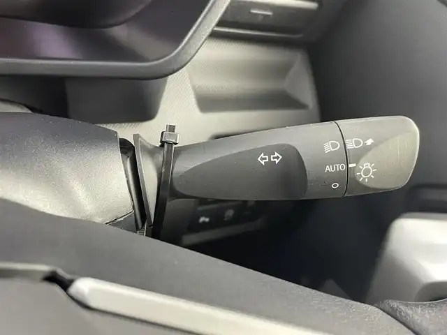 トヨタ ライズ G 埼玉県 2021(令3)年 3.2万km ナチュラルベージュマイカM 純正ナビ　　全方位　ＬＥＤ　液晶ミラー　ＢＳＭ　前後ドライブレコーダー　アイドリングストップ　スマートキー　ＭＴモード付ＡＴ　フルセグＴＶ　Ｂｌｕｅｔｏｏｔｈ　スマートアシスト 純正フロアマットト 衝突被害軽減