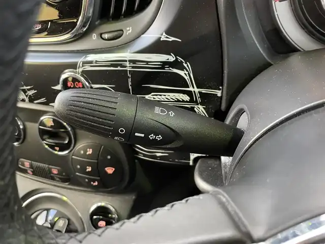 フィアット ５００ ジェニオ 和歌山県 2017(平29)年 7.6万km ガンＭ 150台限定車/ポルトローナ・フラウ製レザーシート/HIDヘッドライト/純正オーディオ・USB・Bluetooth・AUX/ガラスルーフ/コーナーセンサー/キーレス/前後ドライブレコーダー/スペアキー