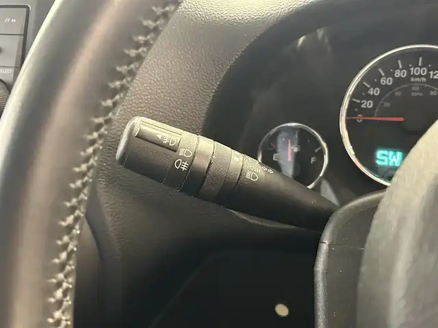 クライスラー・ジープ ジープ ラングラー アンリミテッド スポーツ 福岡県 2015(平27)年 3.5万km ブライトホワイト クルコン　/Ｓカメラ　/ＣＤ／ＤＶＤ　/ＡＵＸ　/ＭＴモード付ＡＴ　/１７インチＡＷ「Ｄｉｃｋ　Ｃｅｐｅｋ」　/キーレスキー　/ＥＴＣ