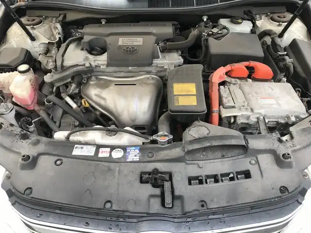 トヨタ カムリ ハイブリット レザーパッケージ 栃木県 2012(平24)年 8.4万km ホワイトパールクリスタルシャイン (株)IDOMが運営する【じしゃロン小山店】の自社ローン対象車両になります。こちらは現金ご利用時の価格です。/自社ローンご希望の方は別途その旨お申付け下さい。//禁煙車/純正フルセグナビ/（CD/DVD/AM/FMラジオ）/(Bluetooth)/スマートキー/プッシュスタート/バックカメラ/ＥＴＣ/クルーズコントロール/ドライブレコーダー/パワーシート/シートヒーター/ステアリングリモコン/電動格納ドアミラー/パワーウインドウ/オートライト/自動防眩ミラー