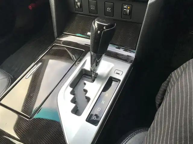 トヨタ カムリ ハイブリット レザーパッケージ 栃木県 2012(平24)年 8.4万km ホワイトパールクリスタルシャイン (株)IDOMが運営する【じしゃロン小山店】の自社ローン対象車両になります。こちらは現金ご利用時の価格です。/自社ローンご希望の方は別途その旨お申付け下さい。//禁煙車/純正フルセグナビ/（CD/DVD/AM/FMラジオ）/(Bluetooth)/スマートキー/プッシュスタート/バックカメラ/ＥＴＣ/クルーズコントロール/ドライブレコーダー/パワーシート/シートヒーター/ステアリングリモコン/電動格納ドアミラー/パワーウインドウ/オートライト/自動防眩ミラー