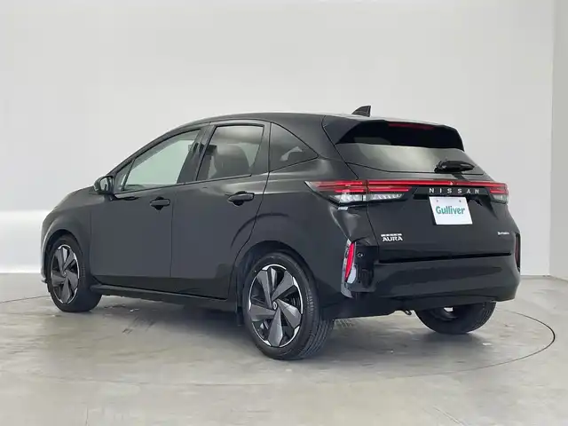 日産 オーラ G レザーエディション 埼玉県 2024(令6)年 1.5万km 黒 ホワイトレザーシート/純正ナビ/アラウンドビューモニター/前席シートヒーター/プロパイロット/デジタルインナーミラー/Bluetooth/フルセグTV/BOSEサウンドシステム/ビルトインETC/置くだけ充電/ステアリングヒーター/LEDヘッドライト/オートライト/レーダークルーズ/ブラインドスポットモニタリング/新車保証書/取扱説明書/スペアキー