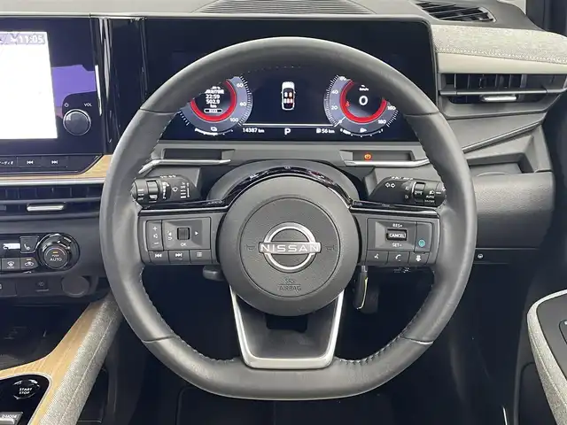 日産 オーラ G レザーエディション 埼玉県 2024(令6)年 1.5万km 黒 ホワイトレザーシート/純正ナビ/アラウンドビューモニター/前席シートヒーター/プロパイロット/デジタルインナーミラー/Bluetooth/フルセグTV/BOSEサウンドシステム/ビルトインETC/置くだけ充電/ステアリングヒーター/LEDヘッドライト/オートライト/レーダークルーズ/ブラインドスポットモニタリング/新車保証書/取扱説明書/スペアキー
