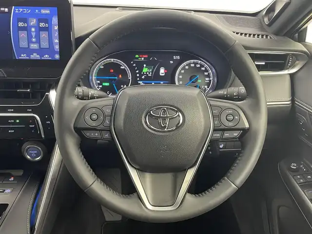 トヨタ ハリアー ハイブリッド Z レザーパッケージ 埼玉県 2021(令3)年 0.3万km ホワイトパールクリスタルシャイン 純正T-Connectナビ/バックカメラ/JBLプレミアムサウンドシステム/フルセグTV Bluetooth USB AUX接続/ETC2.0/電動リアゲート/LEDヘッドライト/オートマチックハイビーム/コーナーセンサー/横滑り防止装置/レーンキープアシスト/ブラインドスポットモニター/電動パーキングブレーキ/ブレーキホールド/デジタルインナーミラー/ドライブレコーダー（前後）/充電用USBポート（2個）/MTモード付きAT/アダプティブクルーズコントロール/パワーシート（D/N）/本革シート/シートヒーター（D/N）/シートベンチレーション（D/N）/ステアリングヒーター/シートメモリー