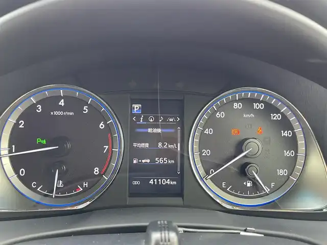 トヨタ ハリアー プレミアム 愛媛県 2018(平30)年 4.2万km ホワイトパールクリスタルシャイン ワンオーナー/純正エアロ(F・S・R)/純正9インチナビ【NSZT-Y68T】/　CD/DVD/Bluetooth/フルセグTV/バックカメラ/プリクラッシュセーフティ/レーンディパーチャーアラート/レーダークルーズコントロール/クリアランスソナー/ハーフレザーシート/D席パワーシート/プッシュスタート/LEDオートヘッドライト/電子パーキングブレーキ/オートホールド/ウッドコンビステアリング/ステアリングスイッチ/純正18インチAW/オート電動格納ミラー/前後ドライブレコーダー