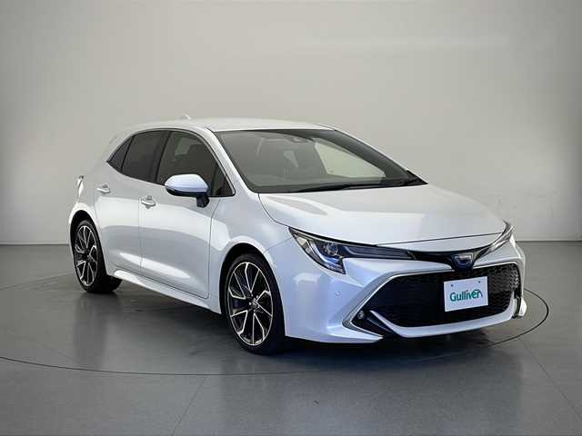 トヨタ カローラ スポーツ ハイブリッドG Z 長野県 2020(令2)年 4.3万km プラチナホワイトパールマイカ 純正ナビ/Bluetooth・TV・DVD・USB・AM／FM/前方ドライブレコーダー/ETC/バックカメラ/前席シートヒーター/オートハイビーム/ステアリングスイッチ/ブラインドスポットモニター/横滑り防止装置/衝突軽減システム/コーナーセンサー/レーンキープアシスト/オートエアコン/クルーズコントロール/純正夏タイヤ/LEDヘッドライト/スマートキー/スペアキー