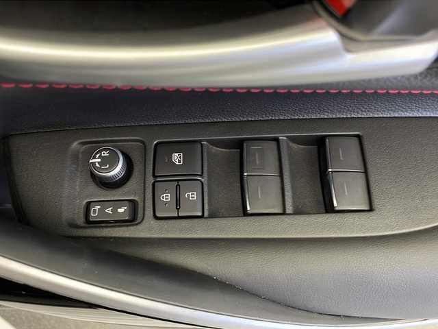 トヨタ カローラ スポーツ ハイブリッドG Z 長野県 2020(令2)年 4.3万km プラチナホワイトパールマイカ 純正ナビ/Bluetooth・TV・DVD・USB・AM／FM/前方ドライブレコーダー/ETC/バックカメラ/前席シートヒーター/オートハイビーム/ステアリングスイッチ/ブラインドスポットモニター/横滑り防止装置/衝突軽減システム/コーナーセンサー/レーンキープアシスト/オートエアコン/クルーズコントロール/純正夏タイヤ/LEDヘッドライト/スマートキー/スペアキー