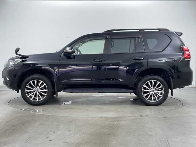 トヨタ ランドクルーザー プラド TX Lパッケージ 道央・札幌 2019(平31)年 4.9万km ブラック 登録時48782km/禁煙車/ワンオーナー/ALPINEナビ(AM/FM/フルセグ/CD/DVD/Blotooth/USB)/ALPINEフリップダウンモニター/黒革シート/前席シートヒーター/前席エアシート/前席パワーシート/ETC/ドラレコ/レーダークルーズコントロール/オートライト/オートハイビーム/ルーフレール/プリクラッシュ/レーンキープアシスト/コーナーセンサー/純正アルミホイール/プッシュスタート/スマートキー×2
